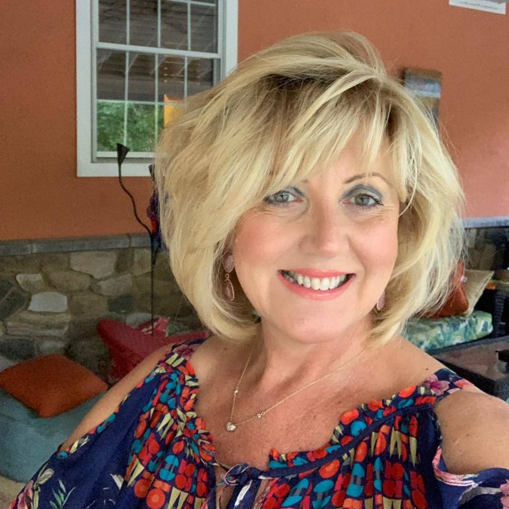 Meet your Posher, Carol